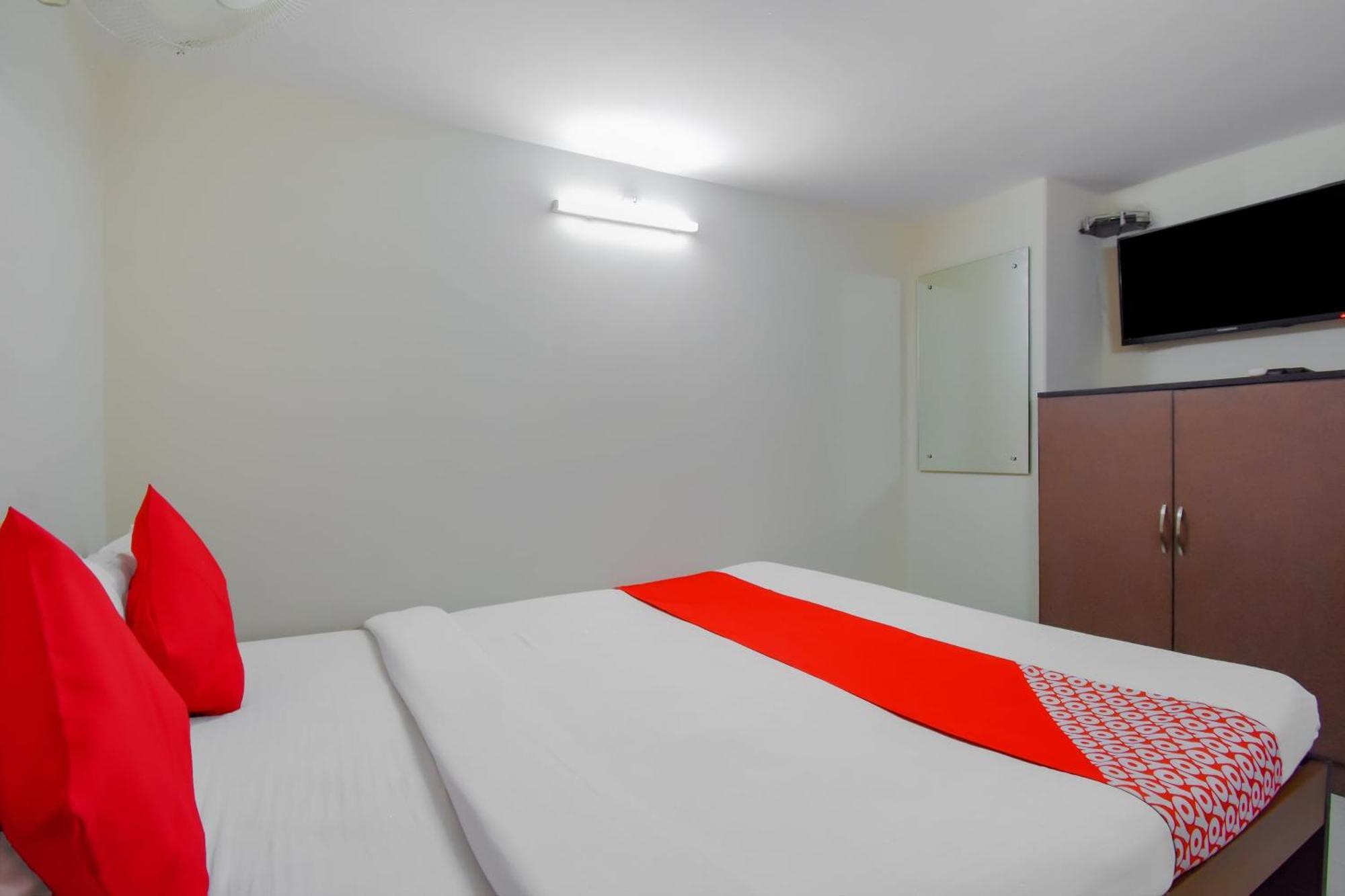 Hotel O Lindsay Inn Guest House Calcutta Calcutta Bara Bazar Exterior photo