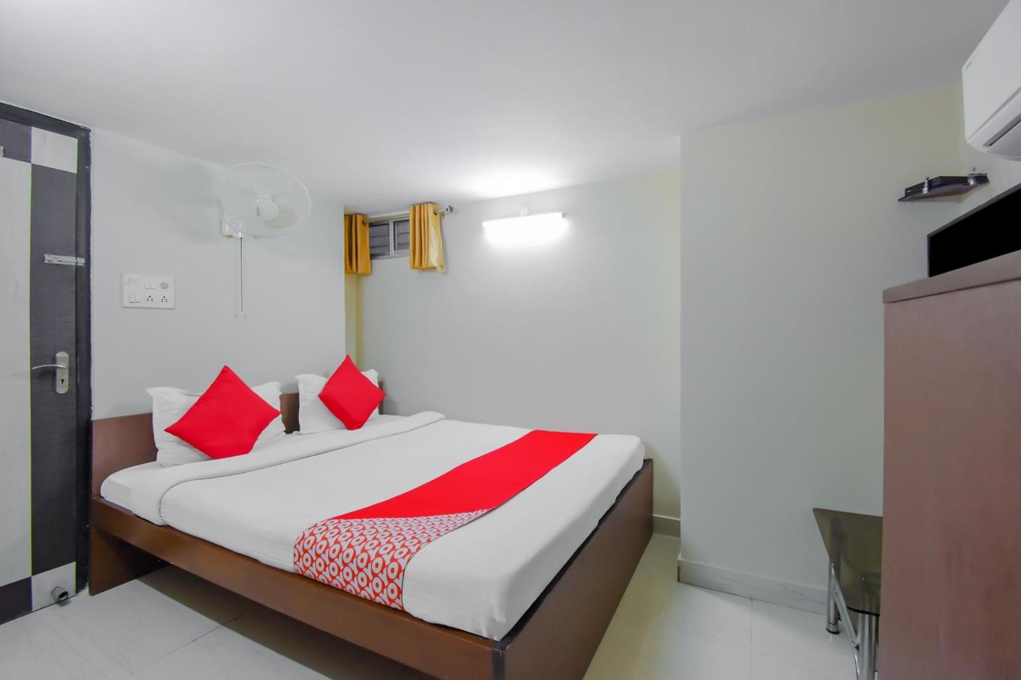 Hotel O Lindsay Inn Guest House Calcutta Calcutta Bara Bazar Exterior photo