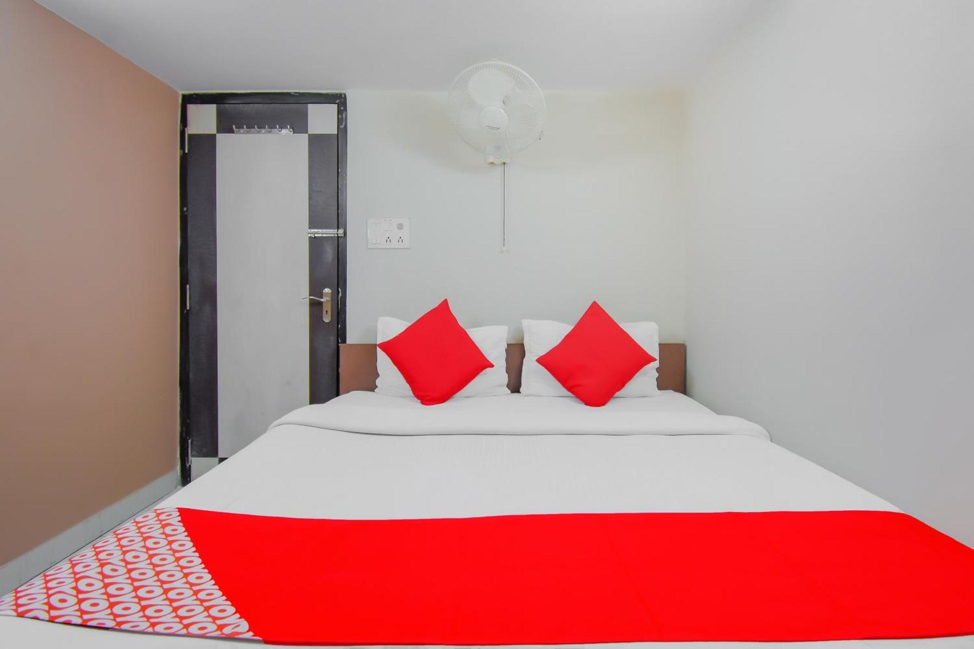 Hotel O Lindsay Inn Guest House Calcutta Calcutta Bara Bazar Exterior photo